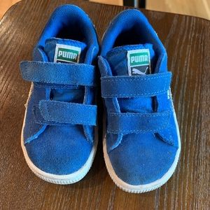 Puma sneakers - toddler boys, Velcro closure. Great condition. Size 7C